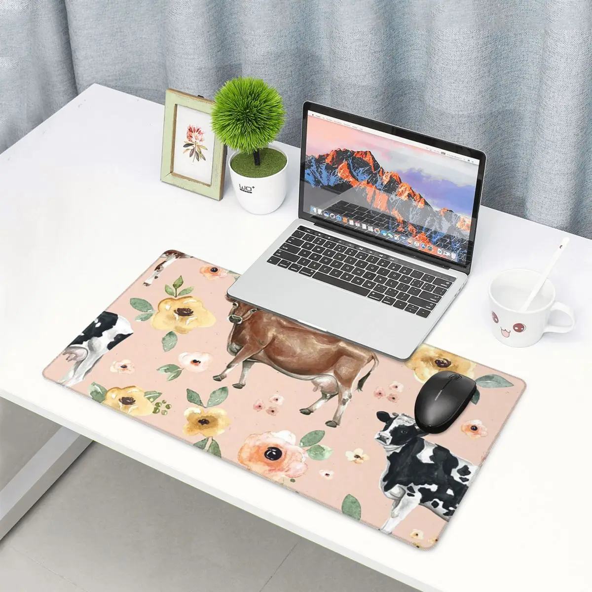 Large Mouse Pad Cow Floral On  - Yellow Laptop Accessories avaliação e preço